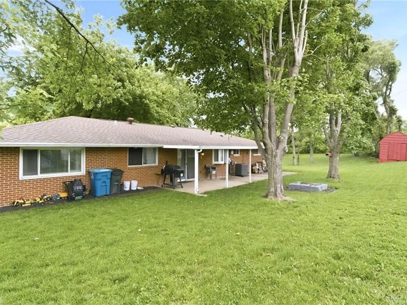 5713 Hubbard Court, Huber Heights, OH 45424 Photo 29