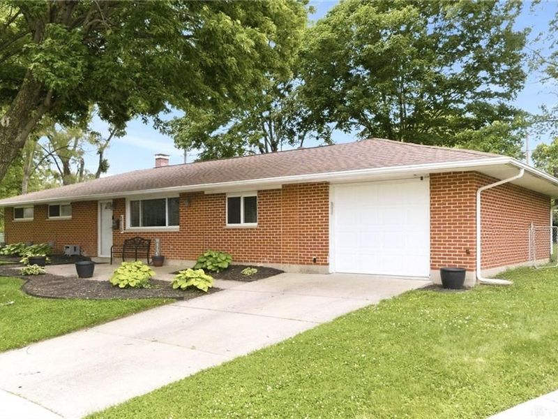 5713 Hubbard Court, Huber Heights, OH 45424 Photo 3