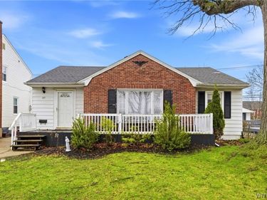 87 Gardenwood Lane , Buffalo, NY 14223