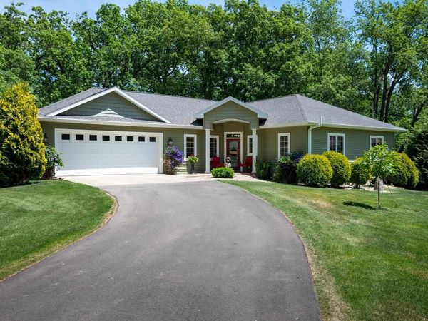 2090 Yahara Drive, Stoughton, WI 53589
