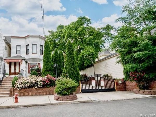 8019 85th Road , Woodhaven, NY 11421