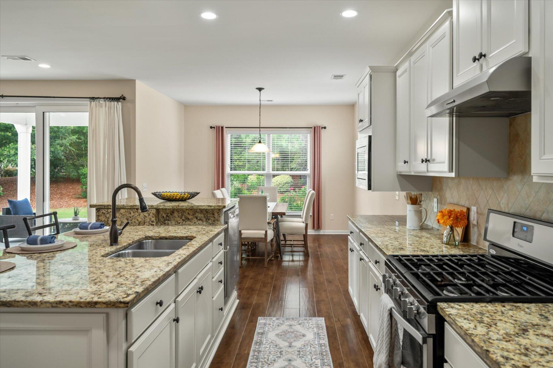 521 Tranquil Waters Way Photo 12