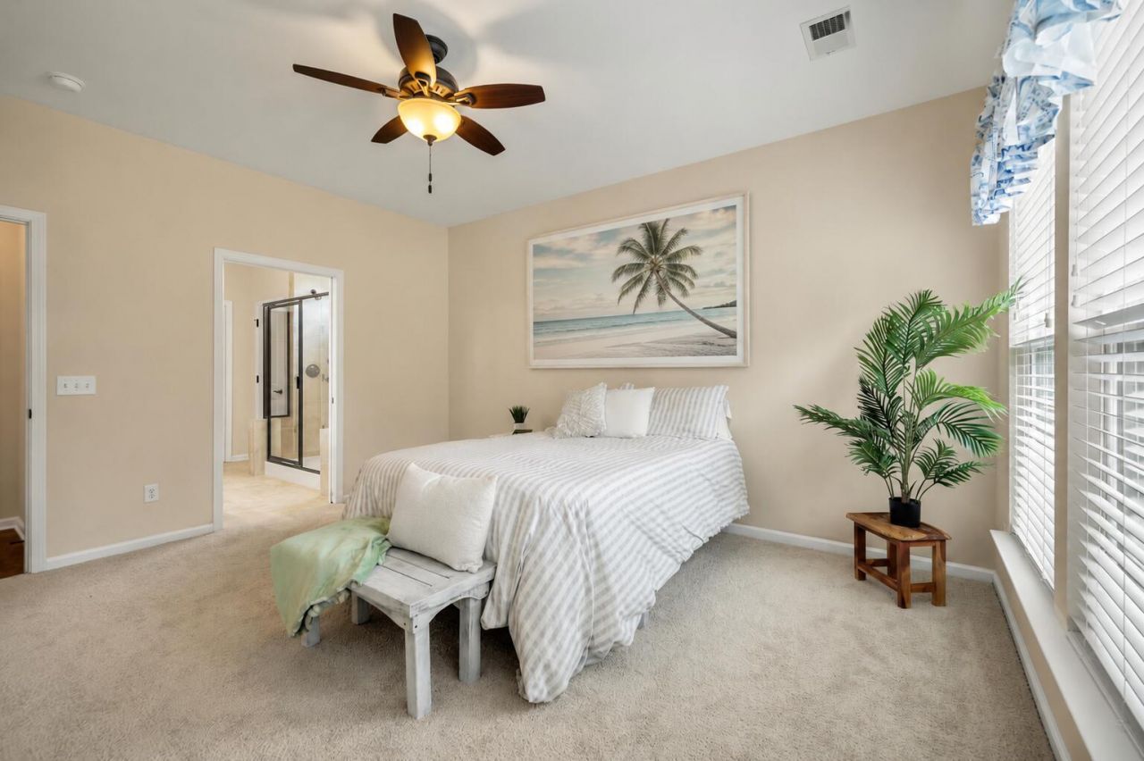 521 Tranquil Waters Way Photo 17