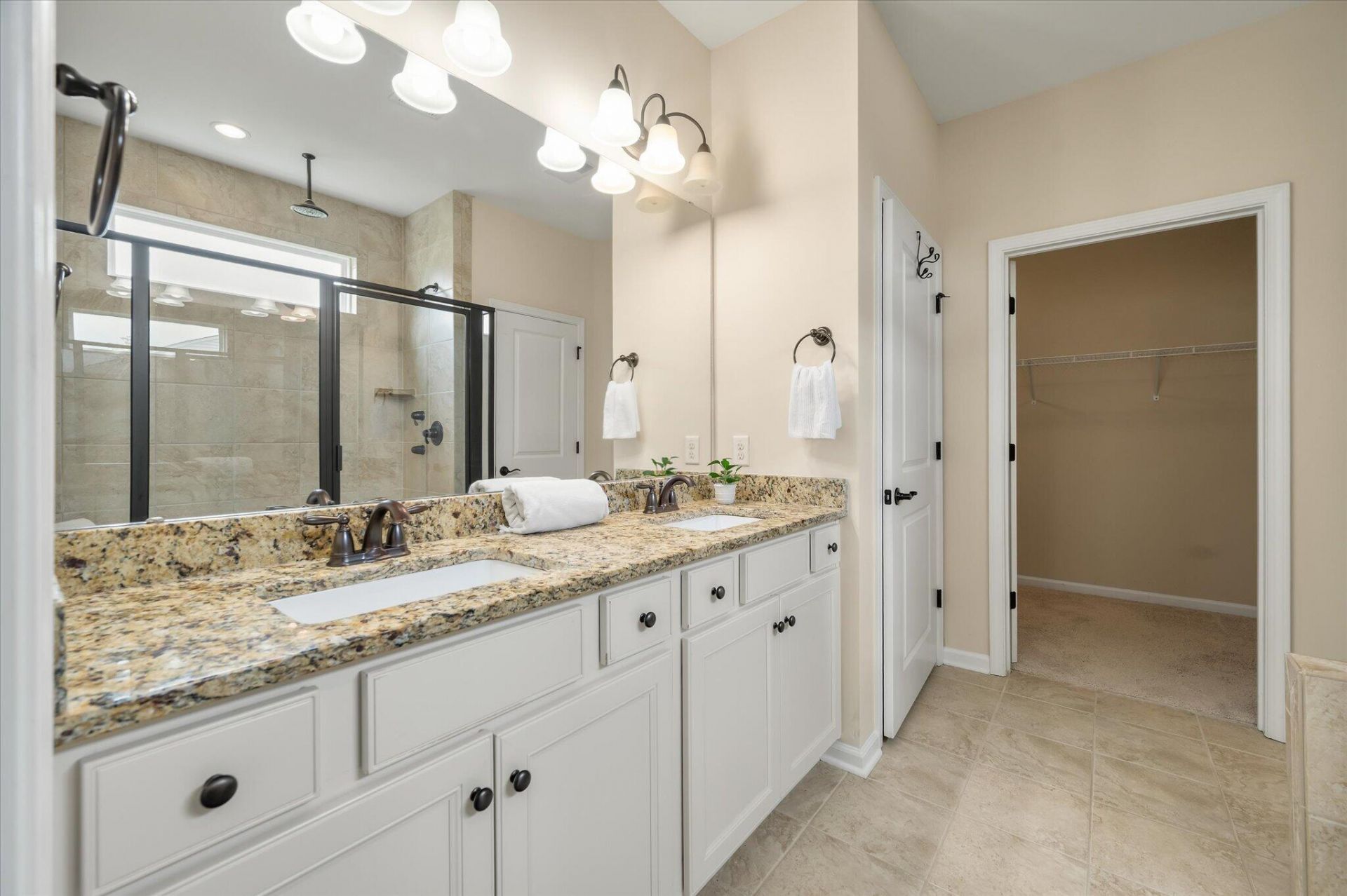 521 Tranquil Waters Way Photo 19