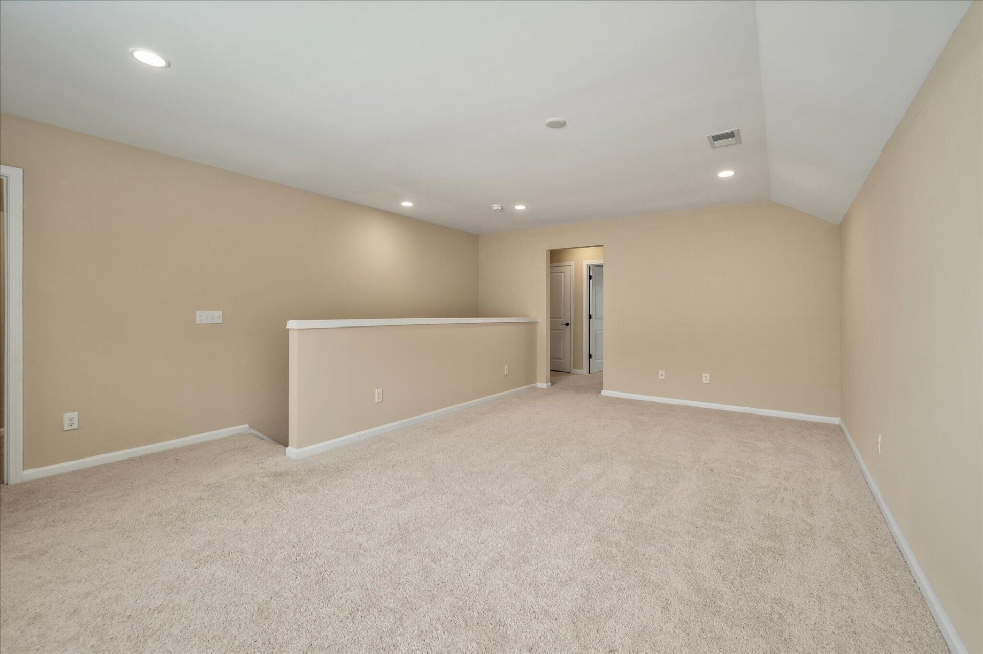 521 Tranquil Waters Way Photo 28