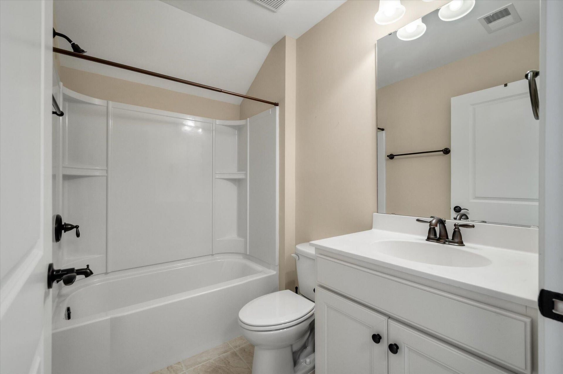 521 Tranquil Waters Way Photo 33