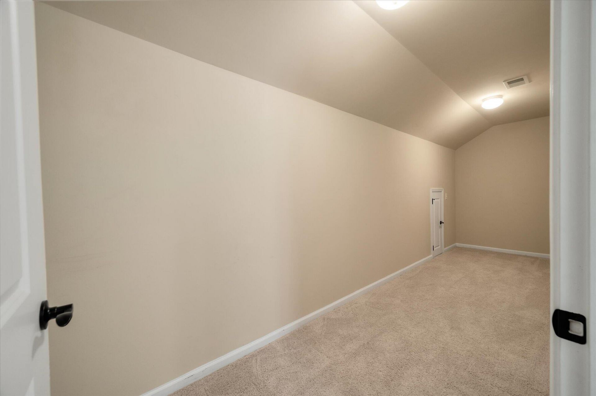 521 Tranquil Waters Way Photo 34