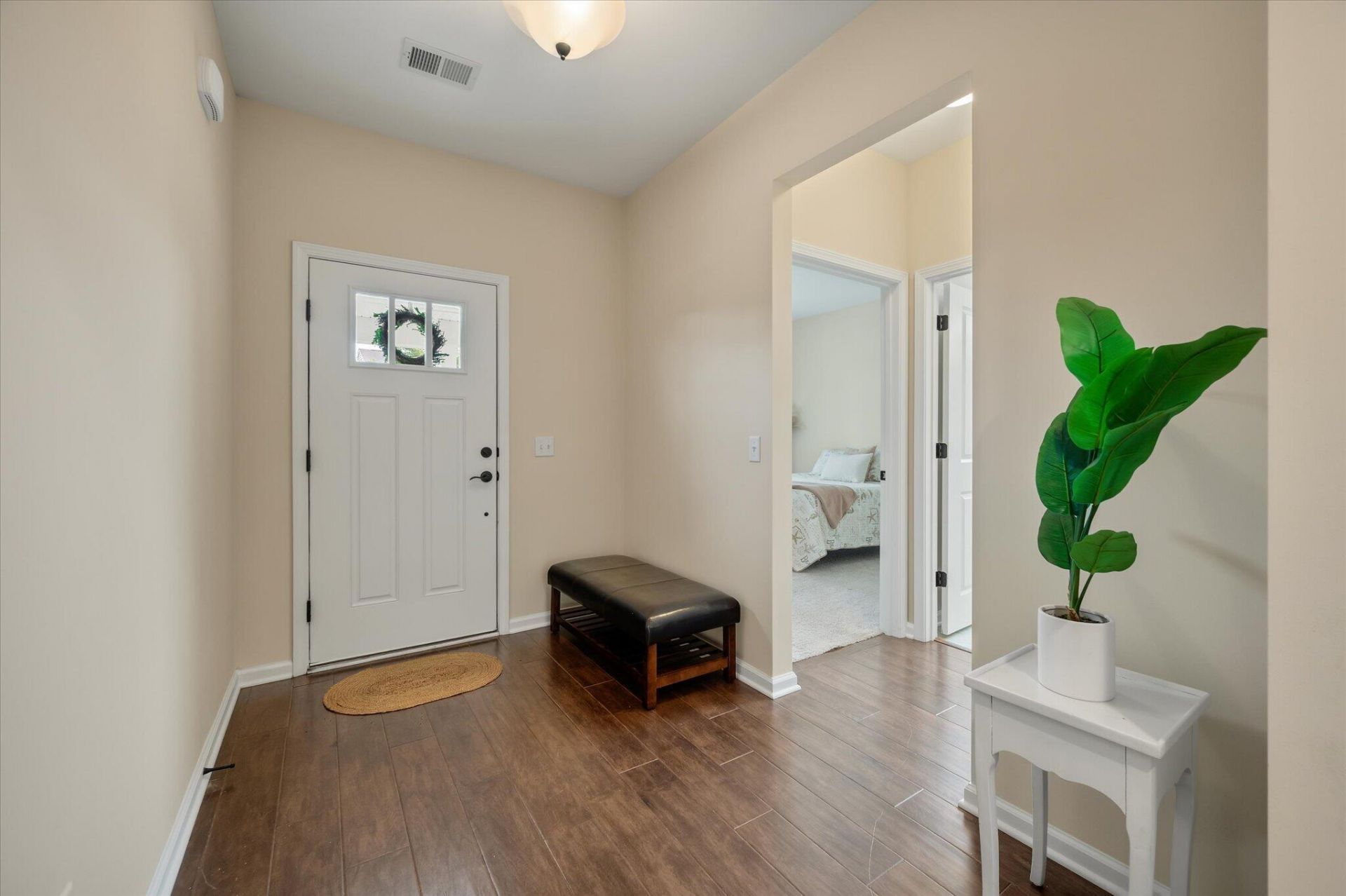 521 Tranquil Waters Way Photo 4