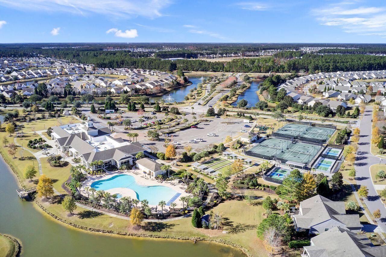 521 Tranquil Waters Way Photo 46