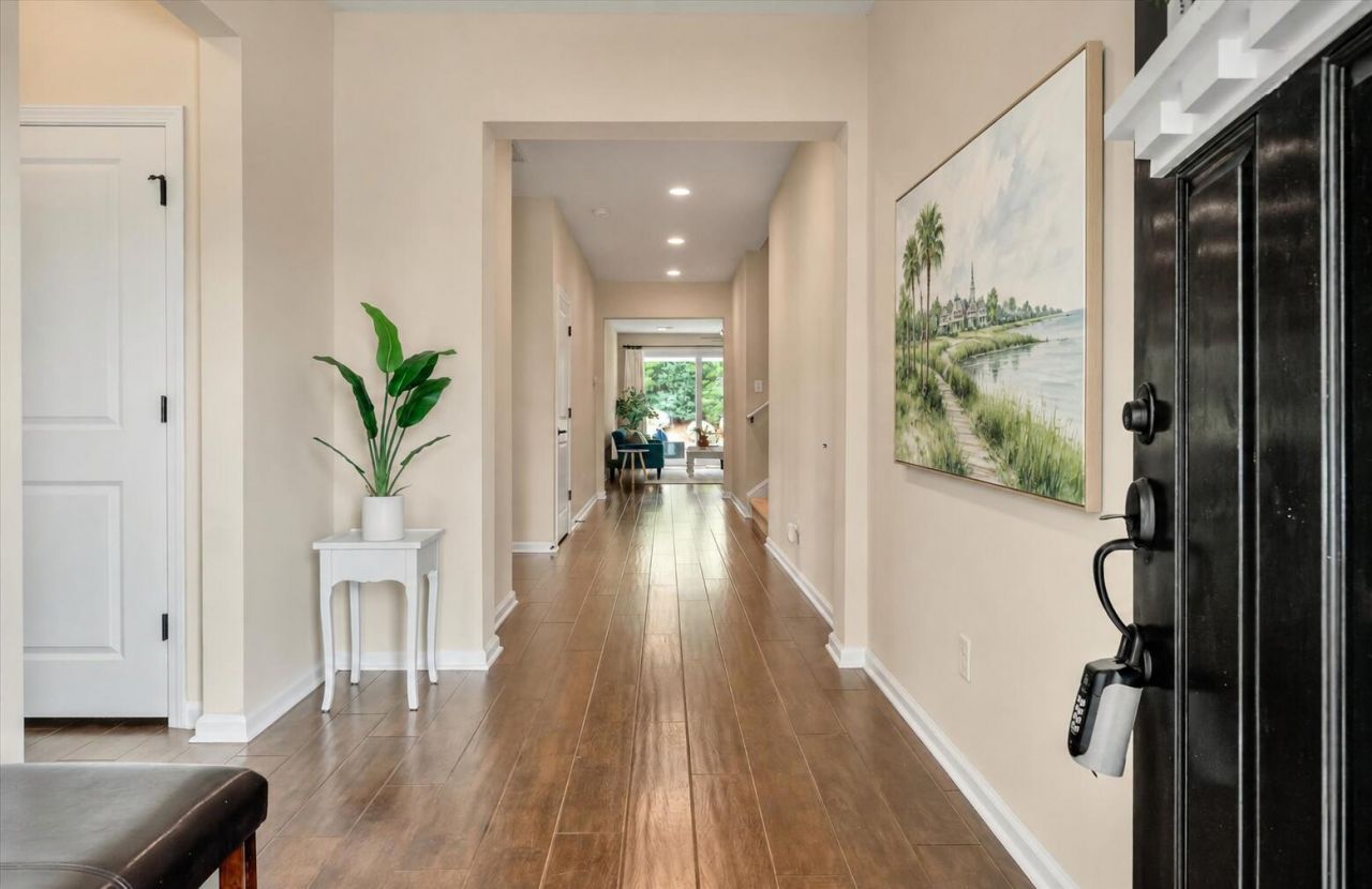 521 Tranquil Waters Way Photo 5