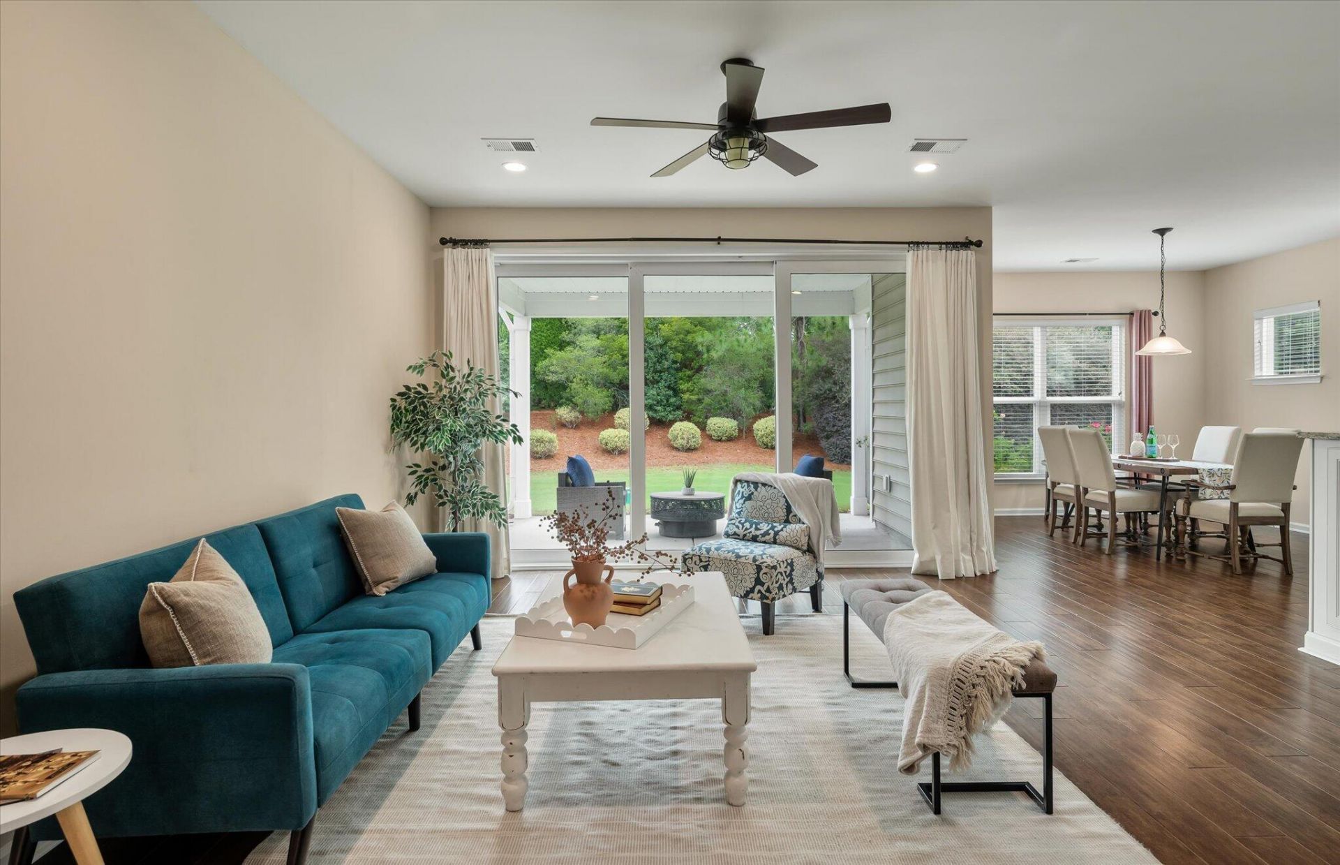 521 Tranquil Waters Way Photo 7