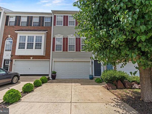 18495 SIERRA SPRINGS SQUARE , LEESBURG, VA 20176