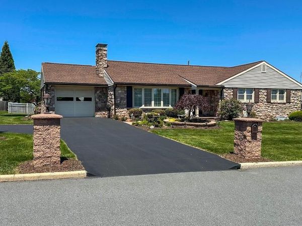 613 FLORET AVENUE , READING, PA 19605