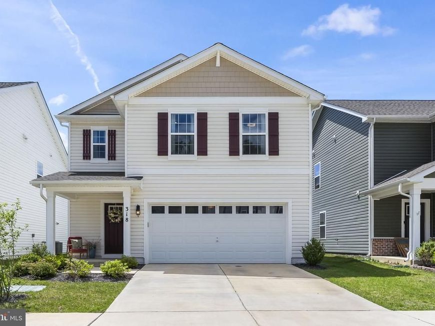 318 Forest Edge Ave, La Plata, MD 20646 Main Photo