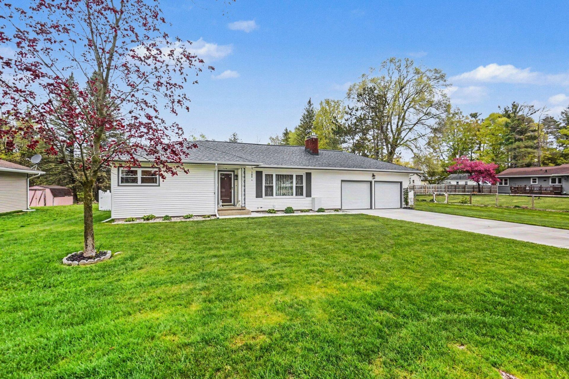 510 W Todd Avenue, Reed City, MI 49677 Main Photo