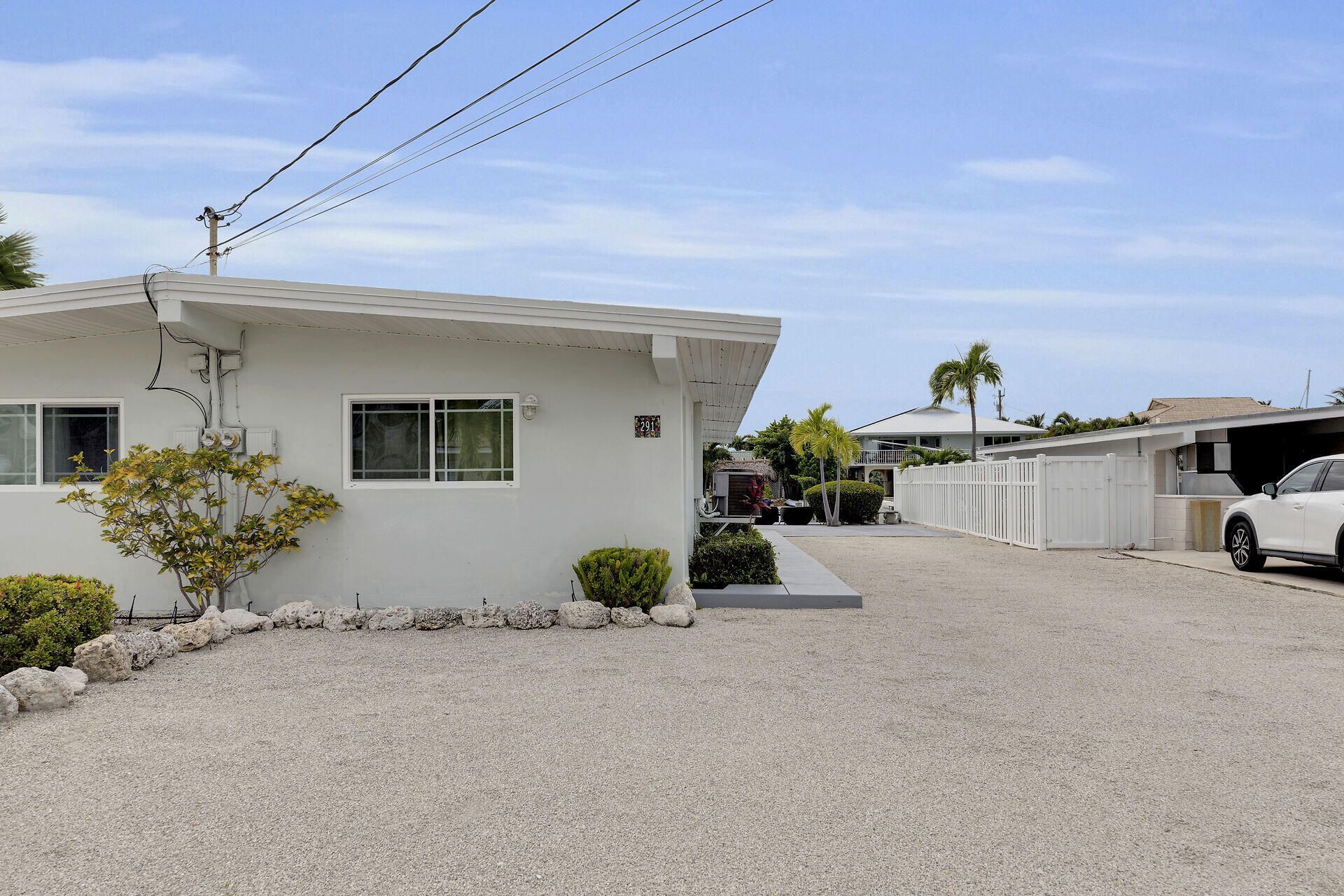 281 & 291 10th Street, Key Colony, FL 33051 Photo
