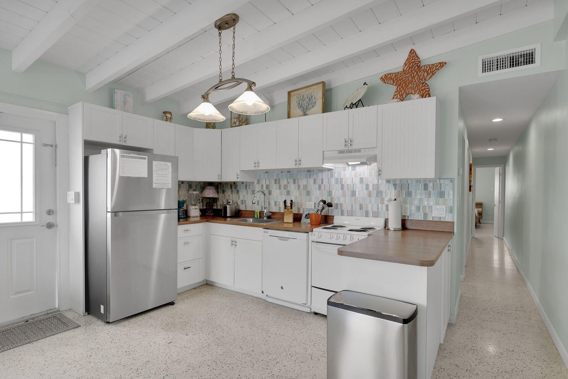 281 & 291 10th Street, Key Colony, FL 33051 Photo