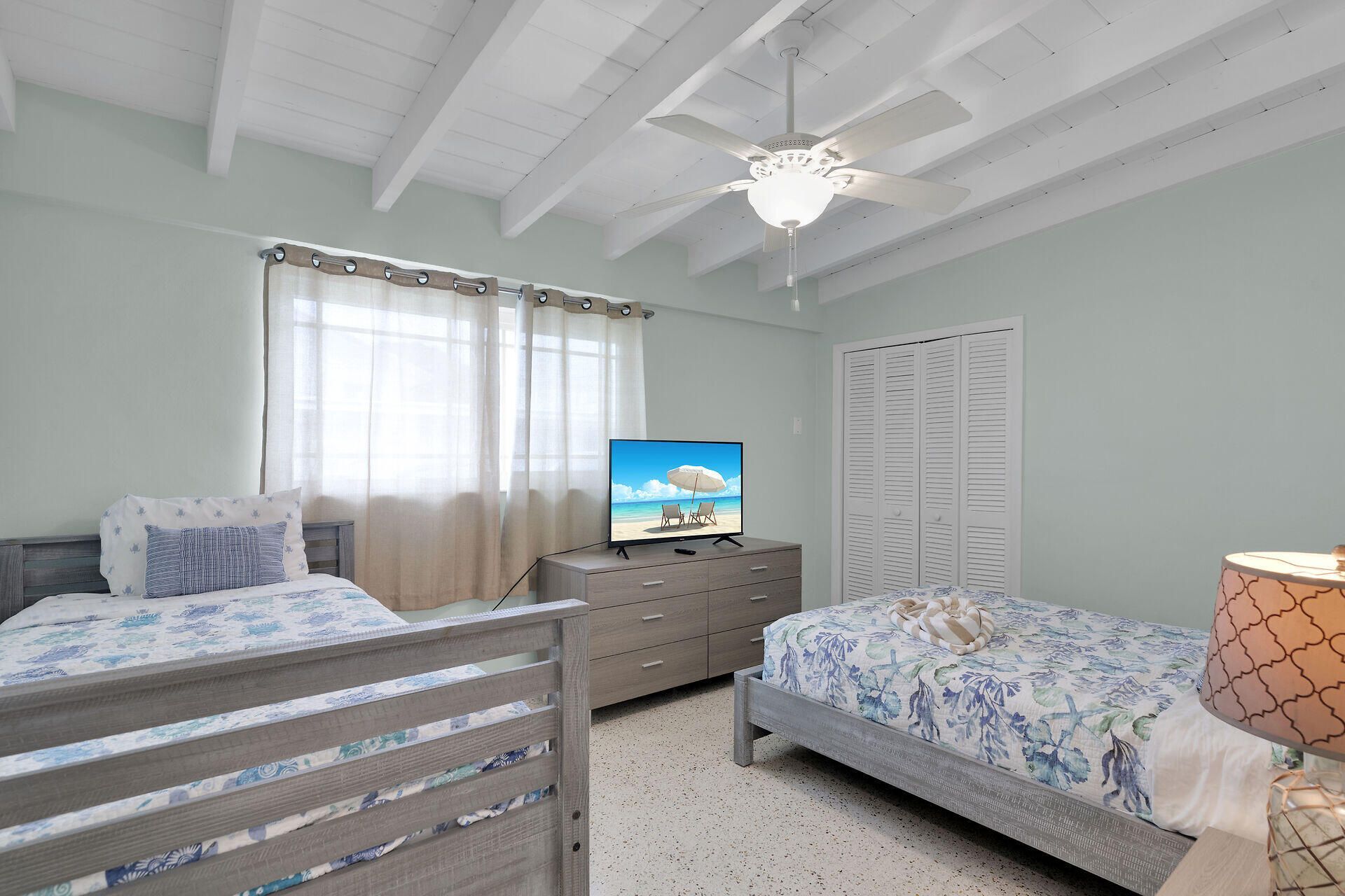 281 & 291 10th Street, Key Colony, FL 33051 Photo