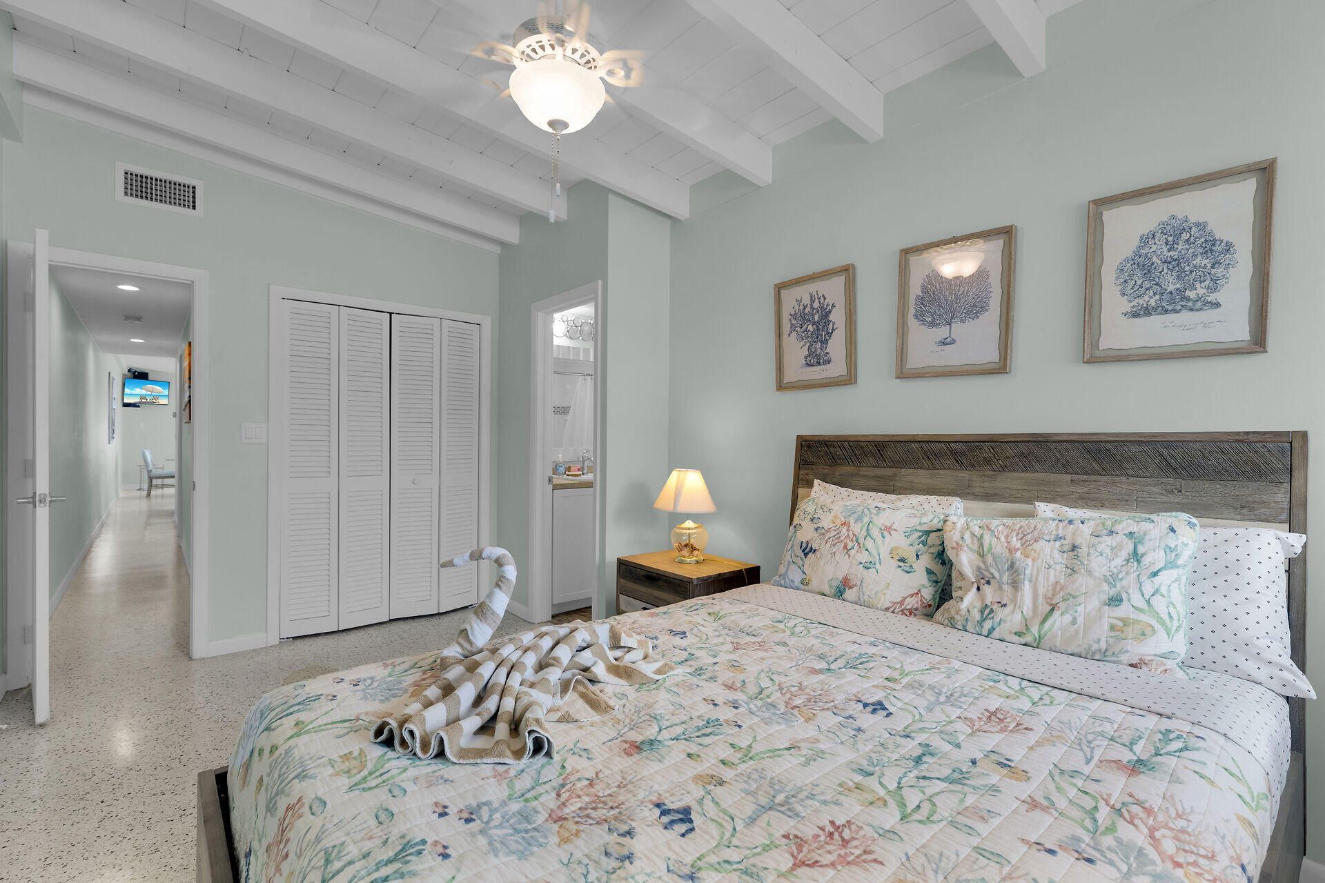 281 & 291 10th Street, Key Colony, FL 33051 Photo