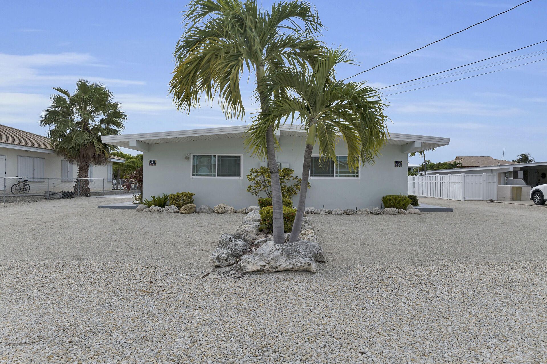 281 & 291 10th Street, Key Colony, FL 33051 Photo
