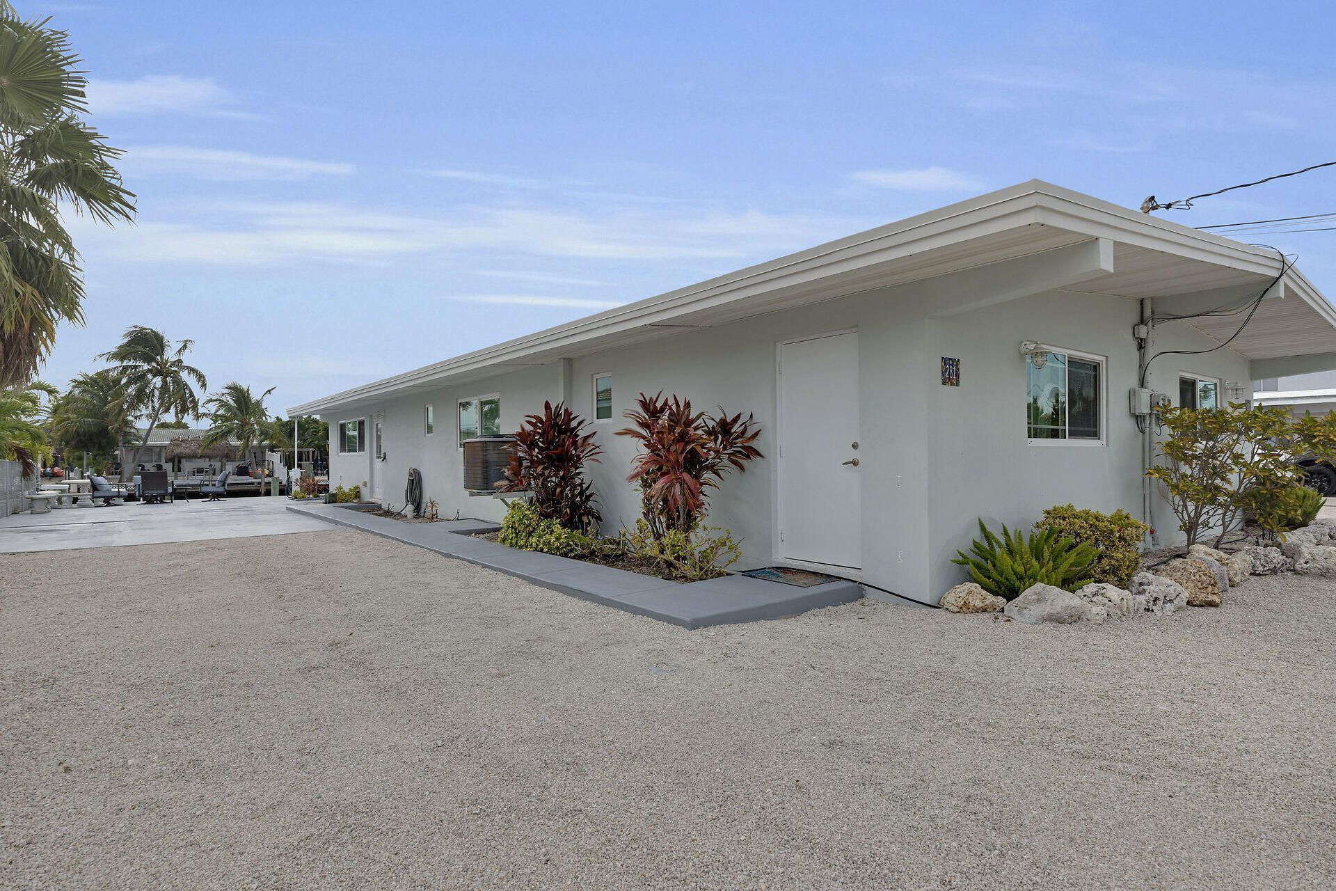 281 & 291 10th Street, Key Colony, FL 33051 Photo