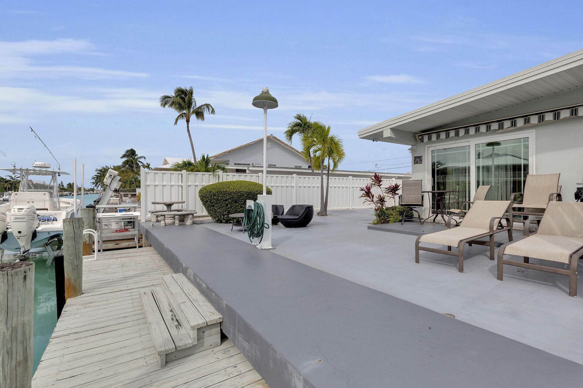 281 & 291 10th Street, Key Colony, FL 33051 Photo