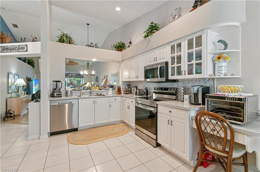 5510 Greenwood Cir, Unit 3, Naples, FL 34112 Photo