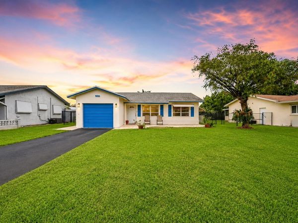 9505 NW 73rd Street, Tamarac, FL 33321