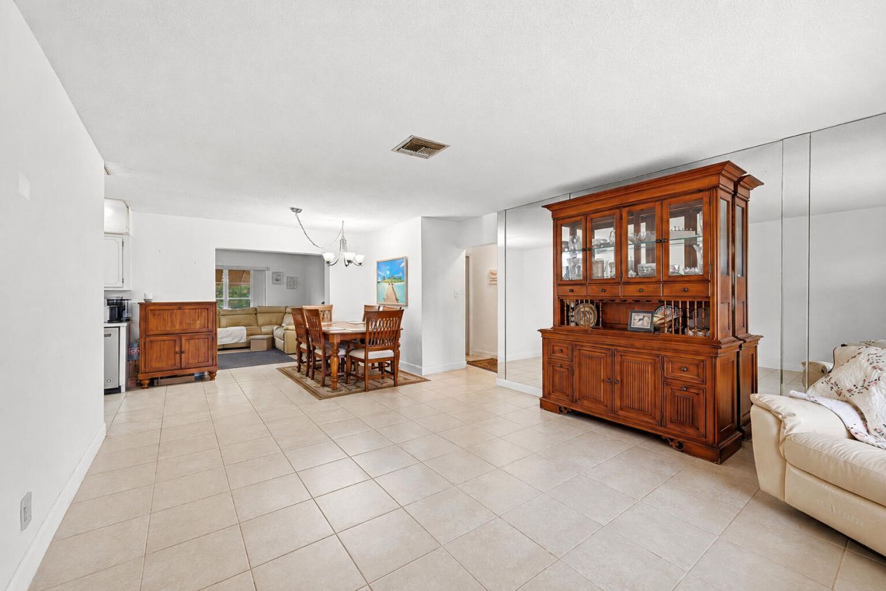 9505 NW 73rd Street, Tamarac, FL 33321 Photo