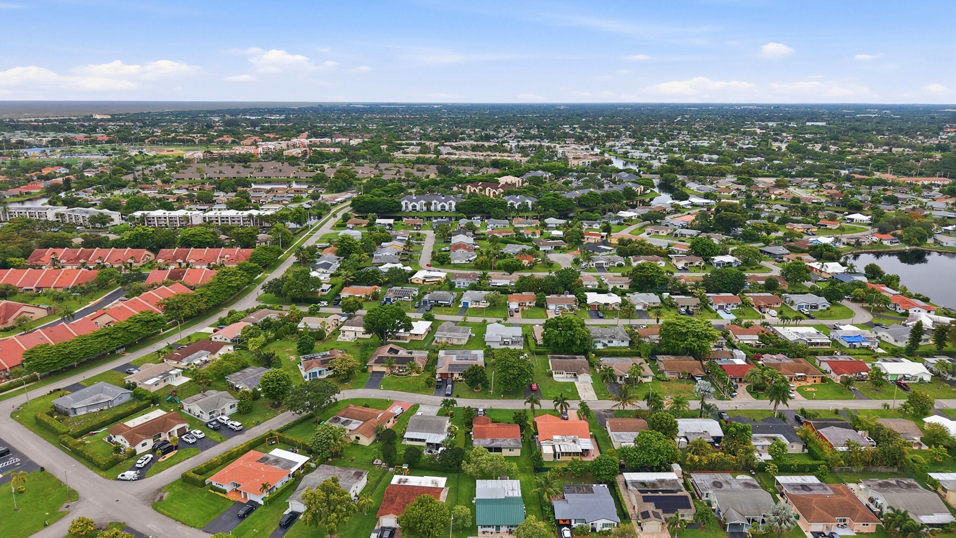 9505 NW 73rd Street, Tamarac, FL 33321 Photo