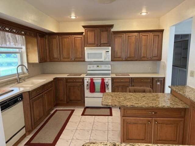 2000 NW 86th Terrace, Pembroke Pines, FL 33024 Photo