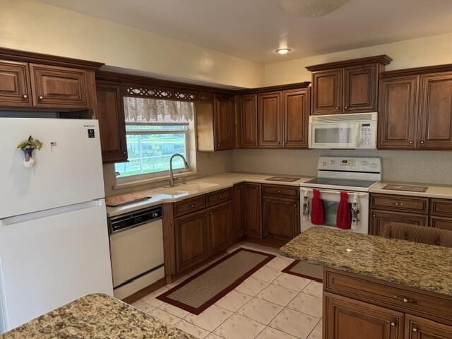 2000 NW 86th Terrace, Pembroke Pines, FL 33024 Photo
