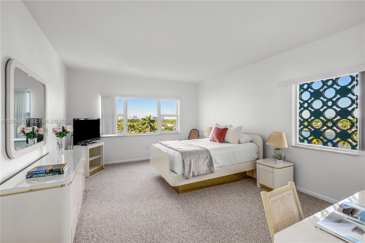 4925 Collins Ave, Unit 5F, Miami Beach, FL 33140 Photo