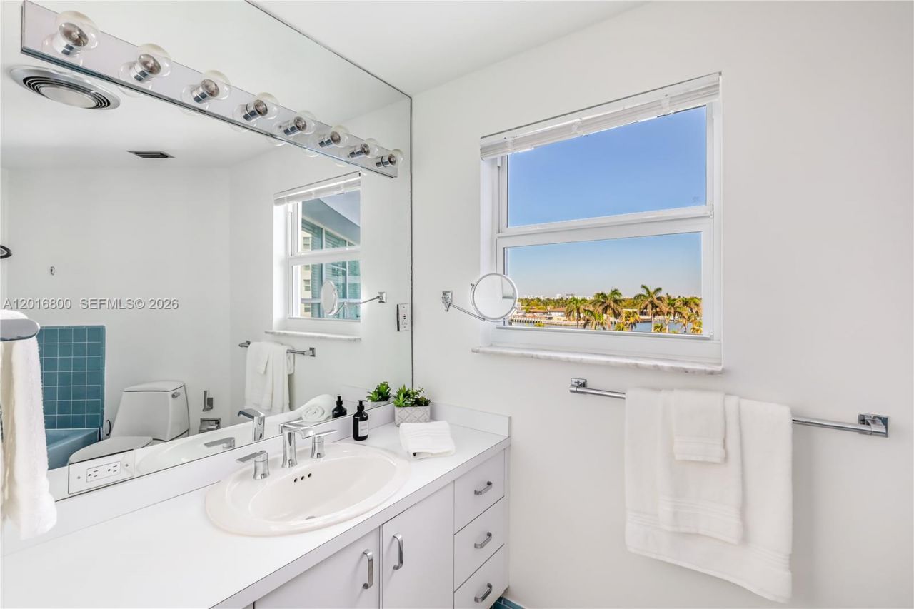 4925 Collins Ave, Unit 5F, Miami Beach, FL 33140 Photo