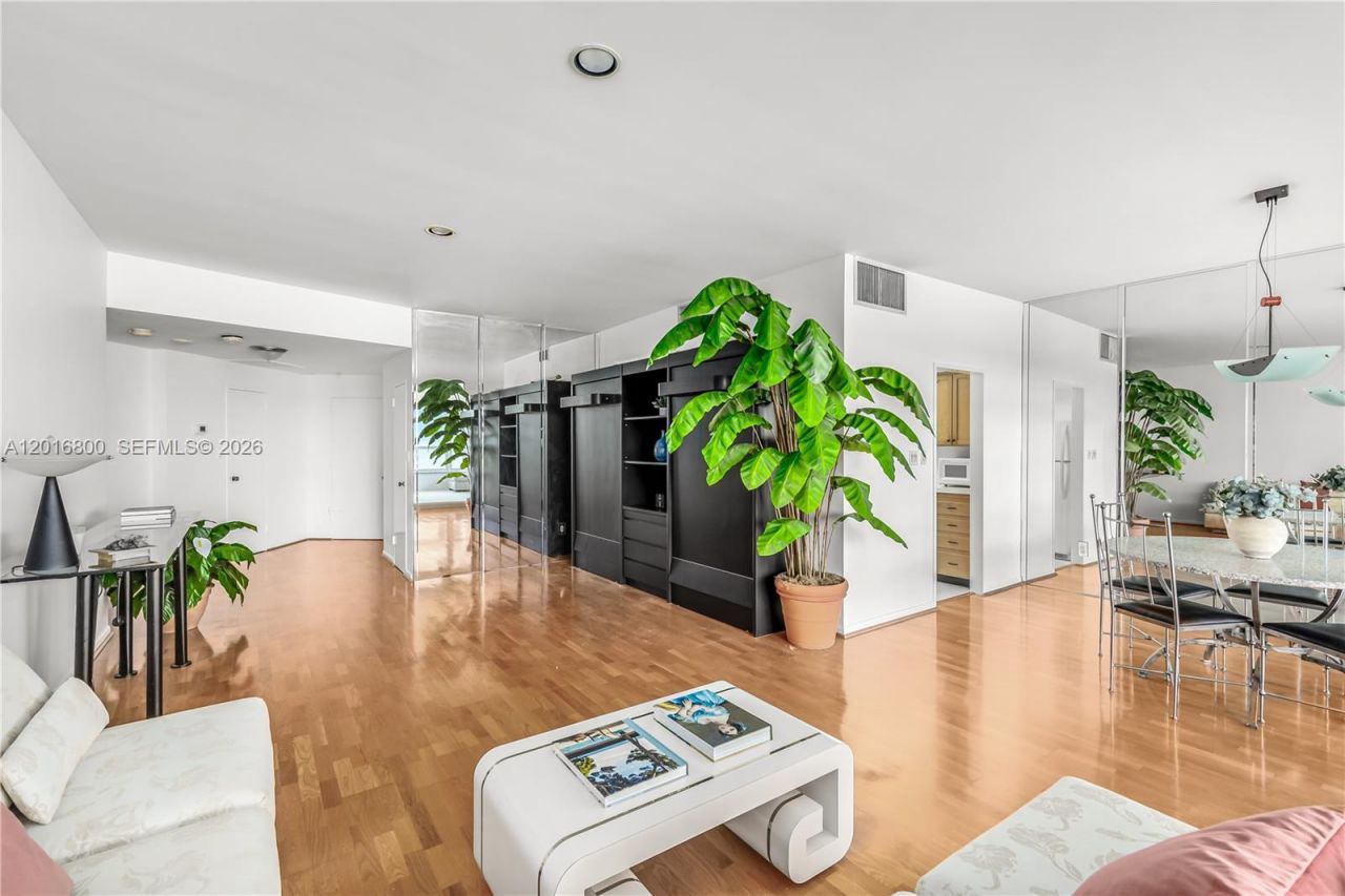 4925 Collins Ave, Unit 5F, Miami Beach, FL 33140 Photo