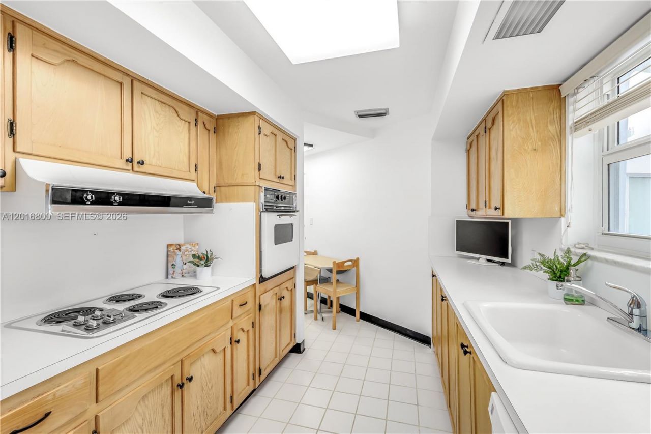 4925 Collins Ave, Unit 5F, Miami Beach, FL 33140 Photo