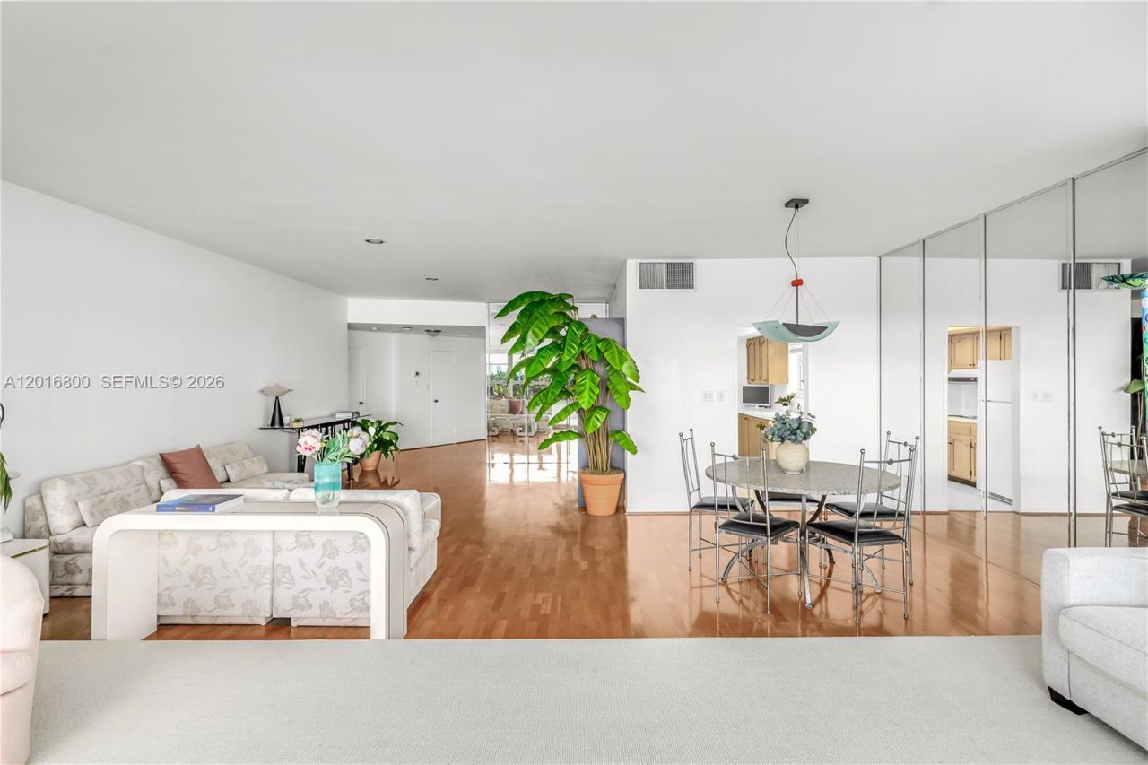 4925 Collins Ave, Unit 5F, Miami Beach, FL 33140 Photo