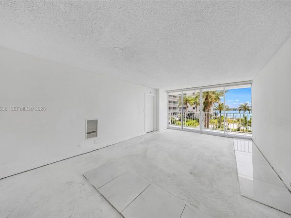 7601 E Treasure Dr , Unit 609, North Bay Village, FL 33141