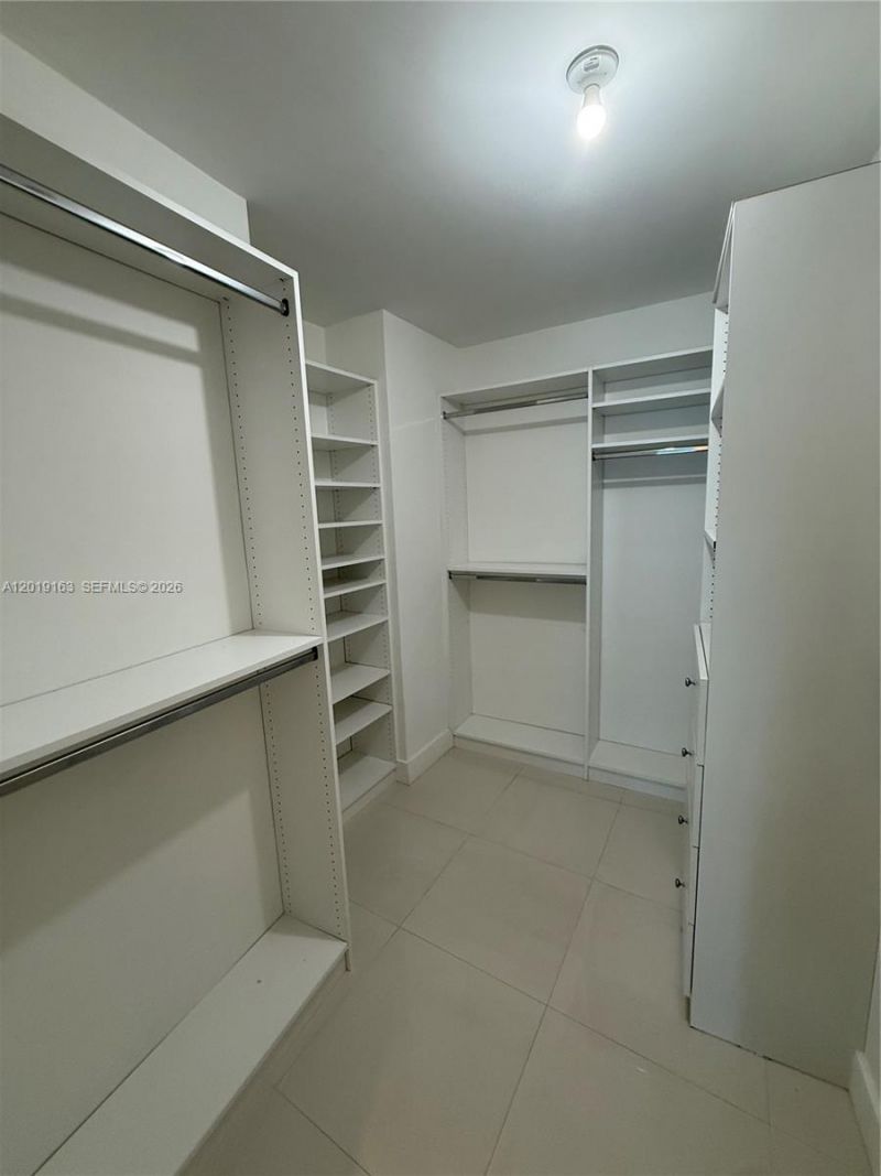 200 Biscayne Boulevard Way , Unit 4904, Miami, FL 33131 Photo