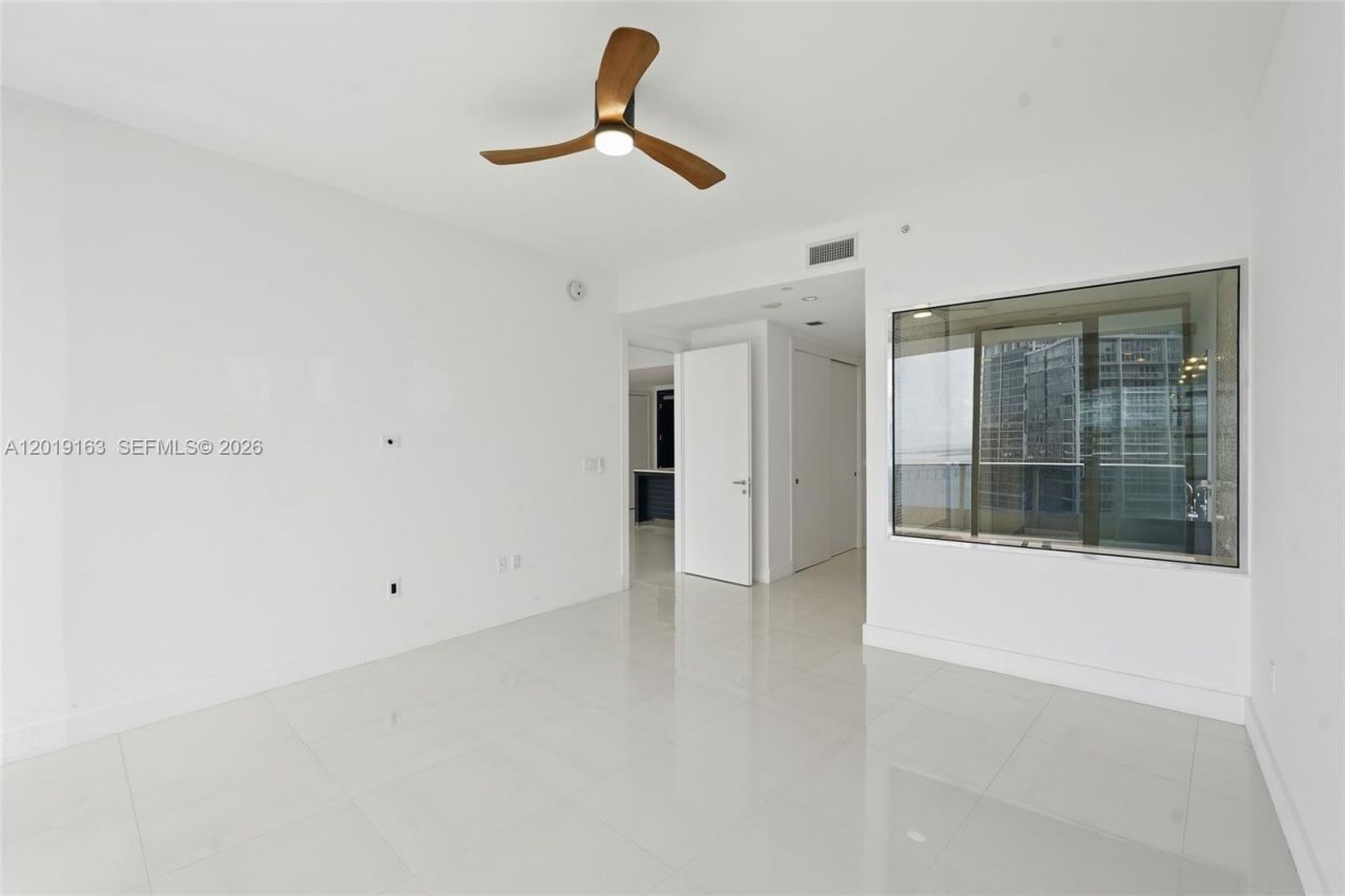 200 Biscayne Boulevard Way , Unit 4904, Miami, FL 33131 Photo