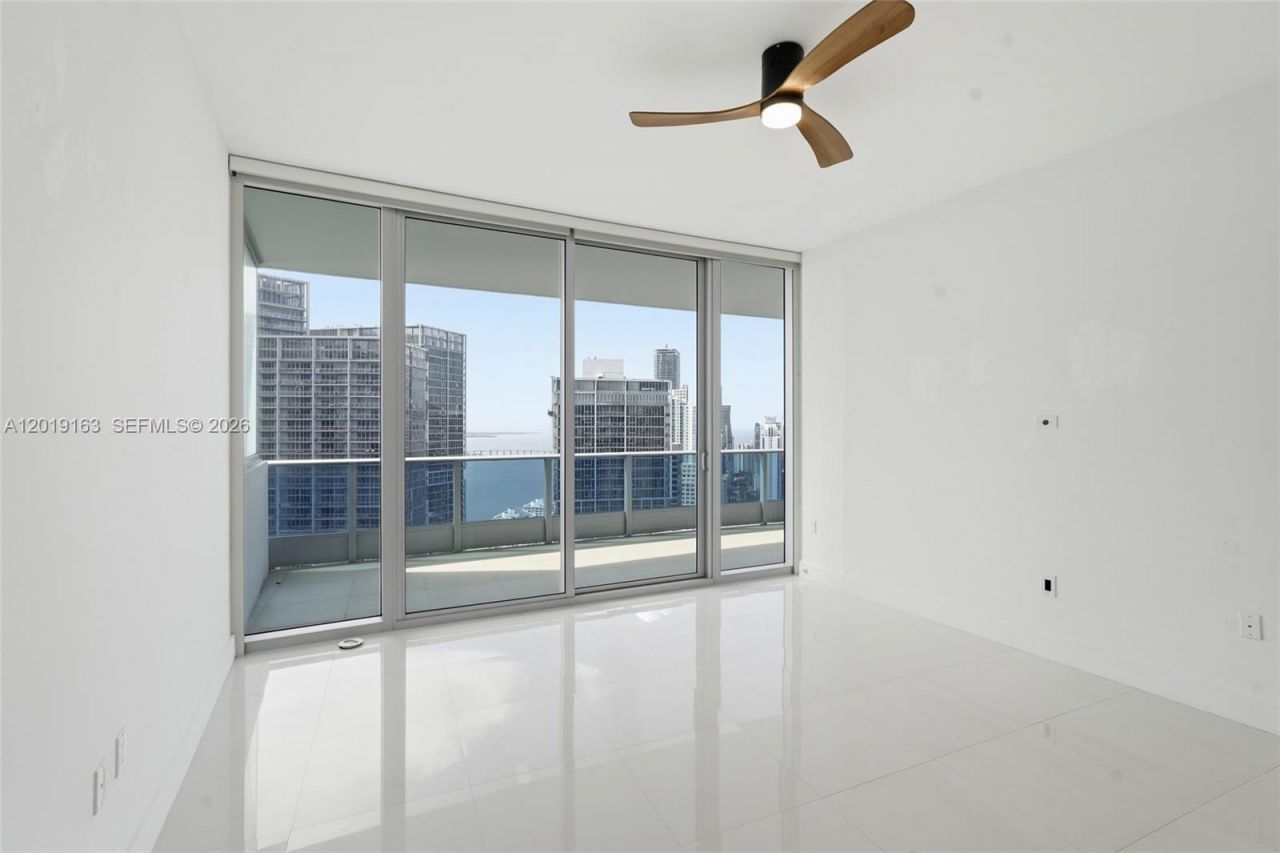 200 Biscayne Boulevard Way , Unit 4904, Miami, FL 33131 Photo