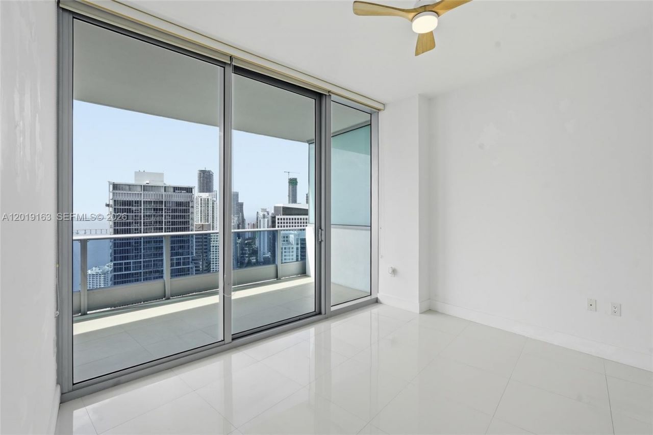 200 Biscayne Boulevard Way , Unit 4904, Miami, FL 33131 Photo