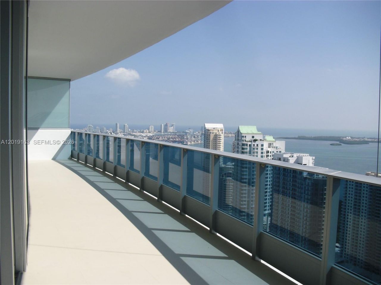 200 Biscayne Boulevard Way , Unit 4904, Miami, FL 33131 Photo
