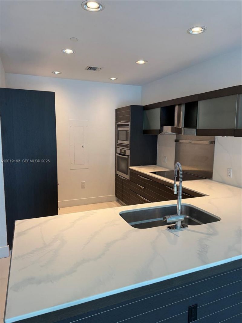 200 Biscayne Boulevard Way , Unit 4904, Miami, FL 33131 Photo