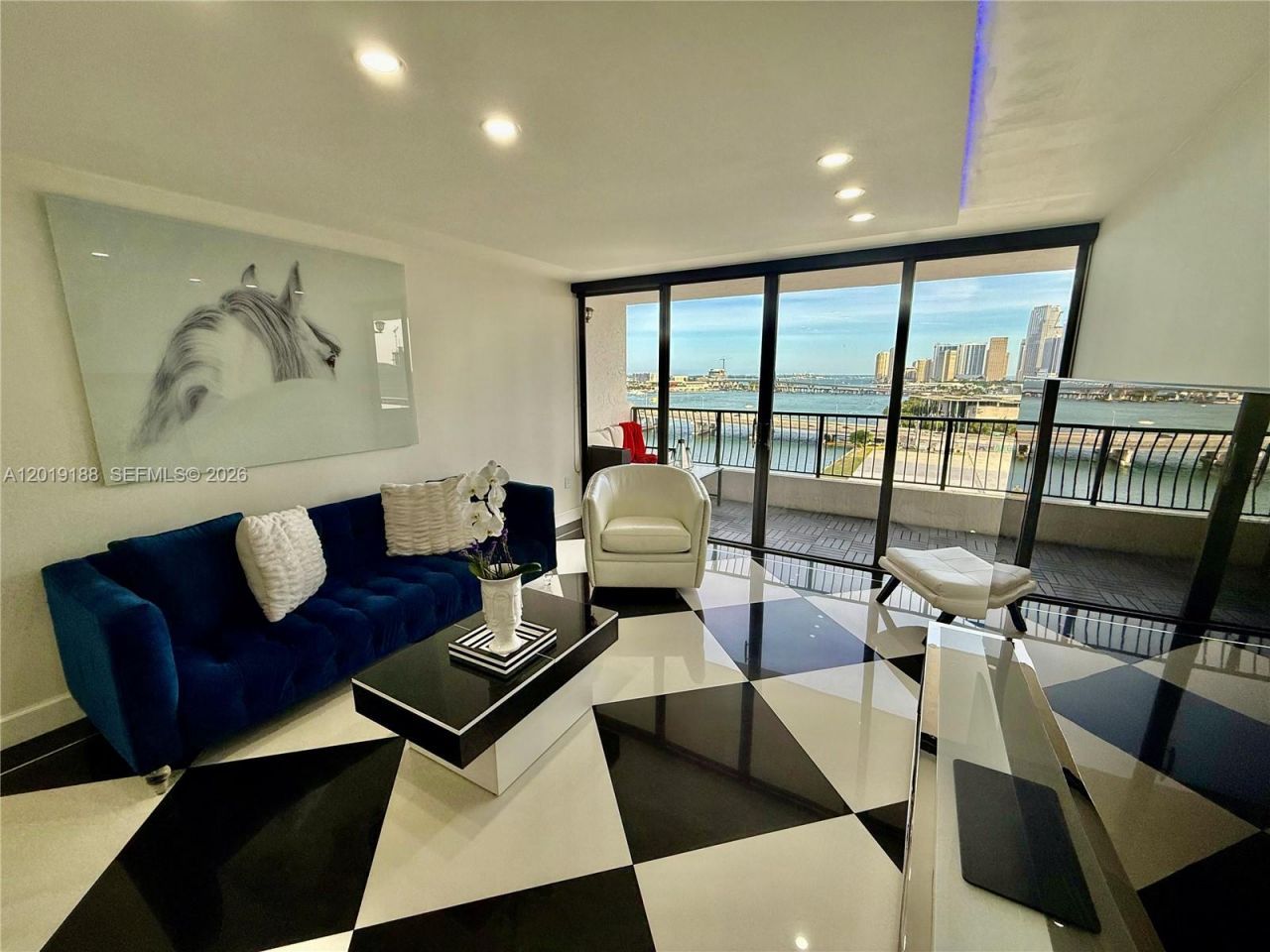 555 NE 15th St , Unit 15H, Miami, FL 33132 Photo