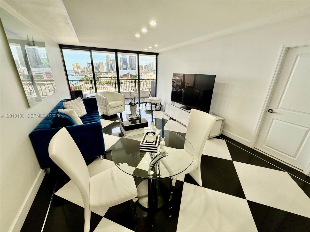 555 NE 15th St , Unit 15H, Miami, FL 33132 Photo