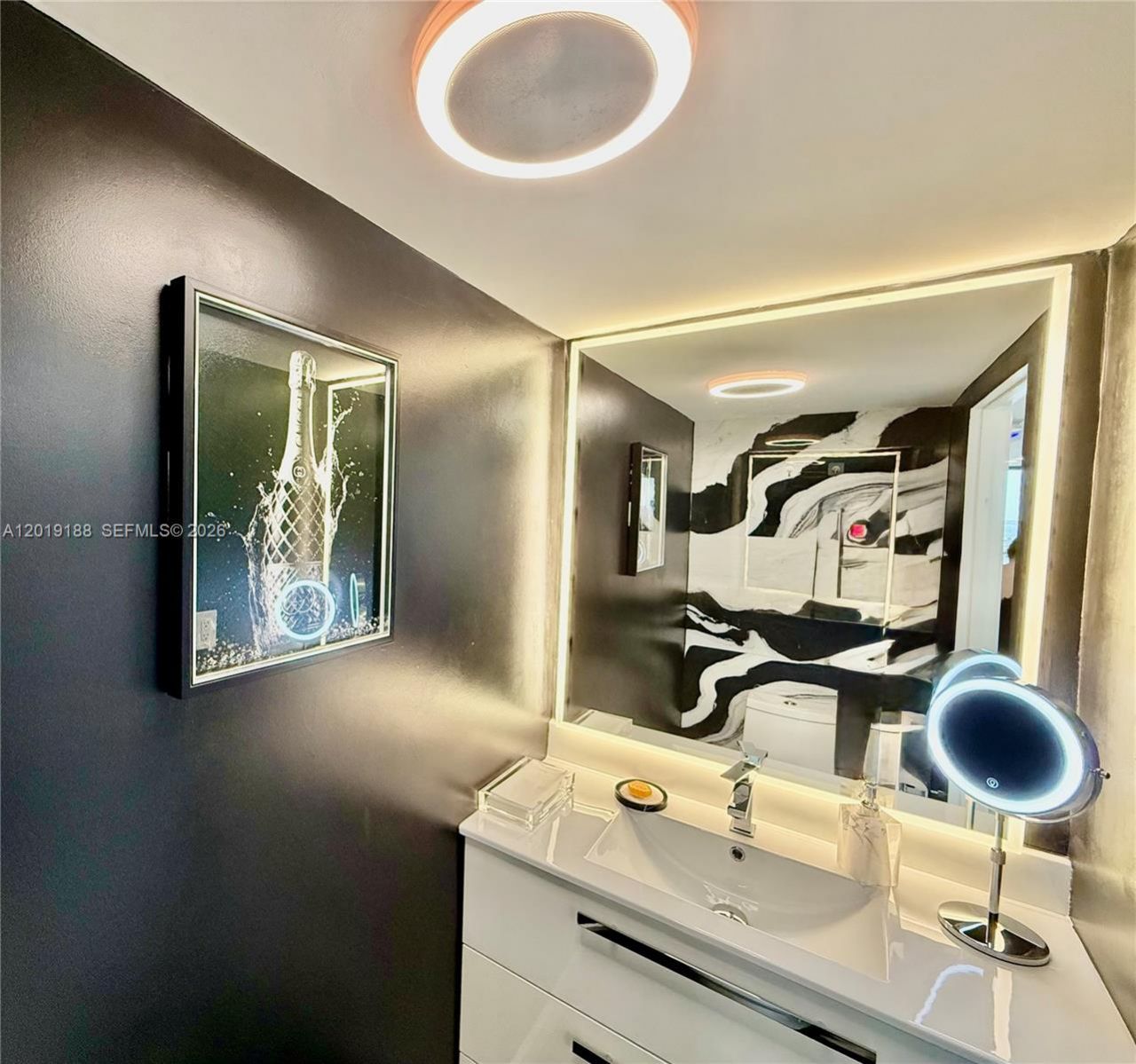 555 NE 15th St , Unit 15H, Miami, FL 33132 Photo