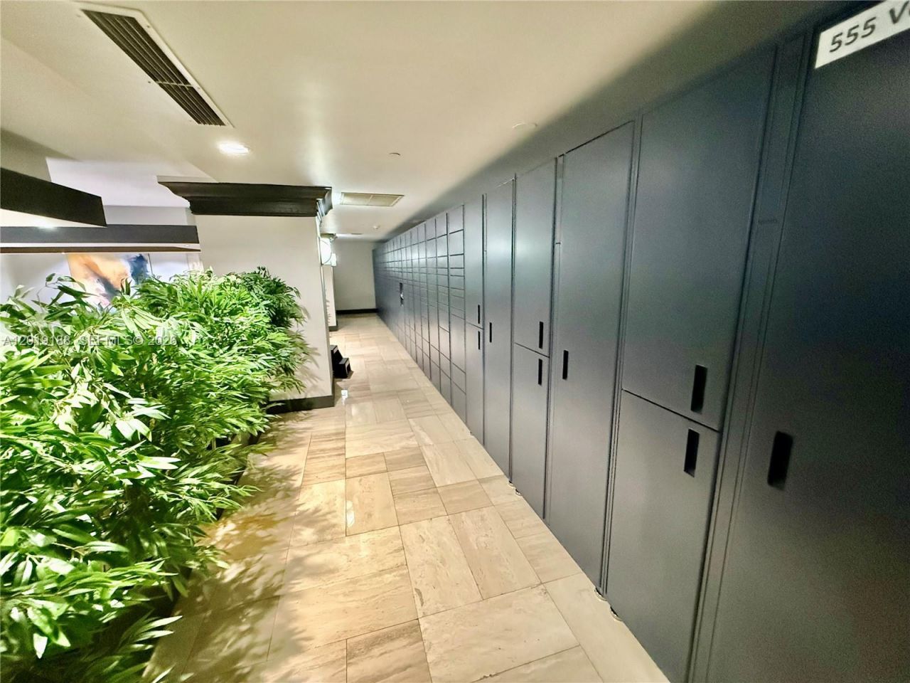 555 NE 15th St , Unit 15H, Miami, FL 33132 Photo