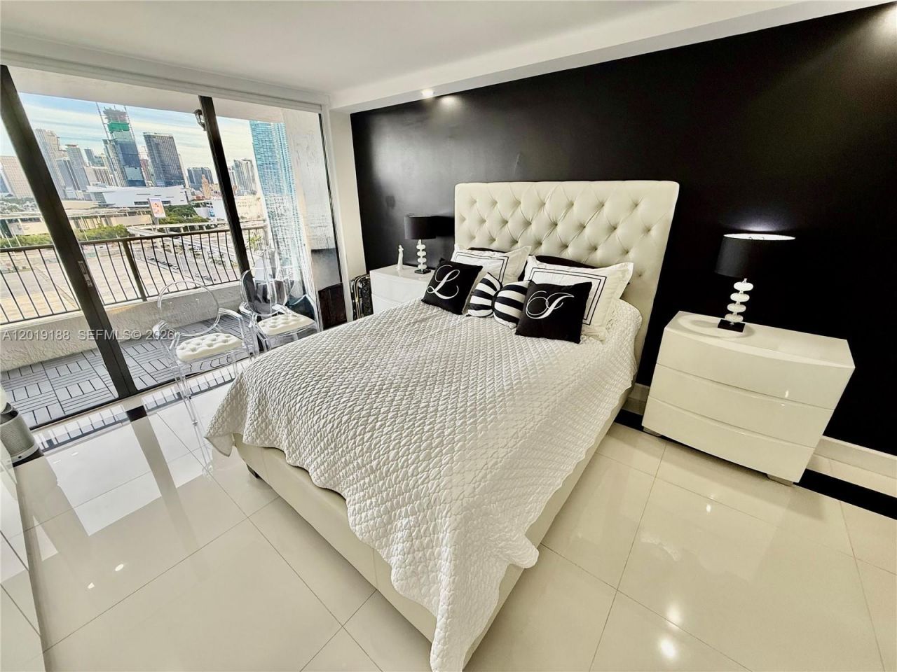 555 NE 15th St , Unit 15H, Miami, FL 33132 Photo