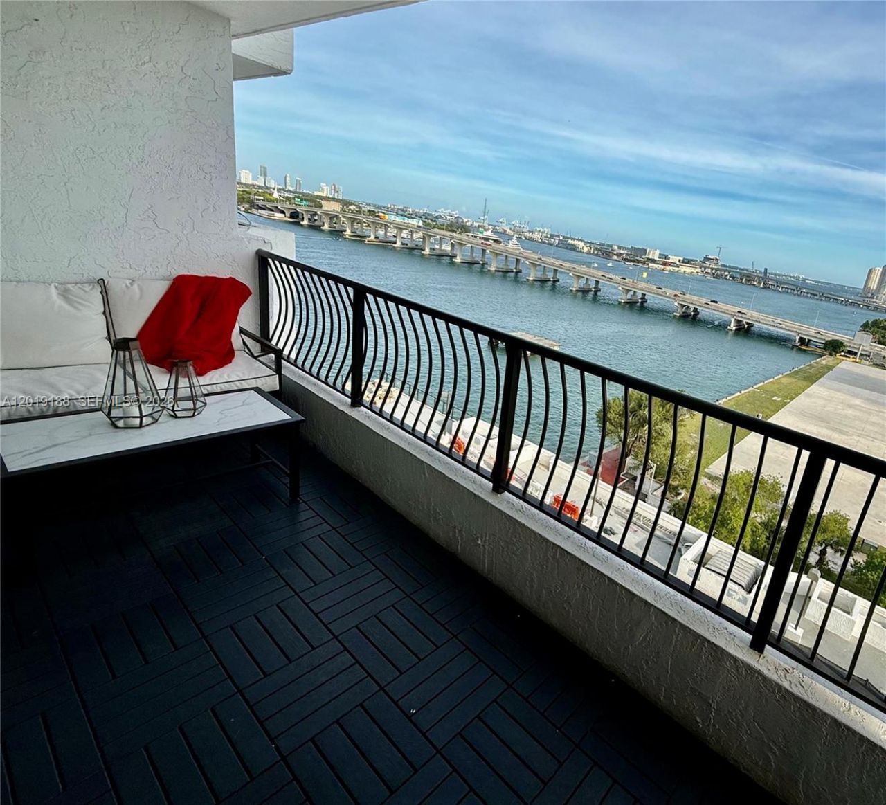 555 NE 15th St , Unit 15H, Miami, FL 33132 Photo